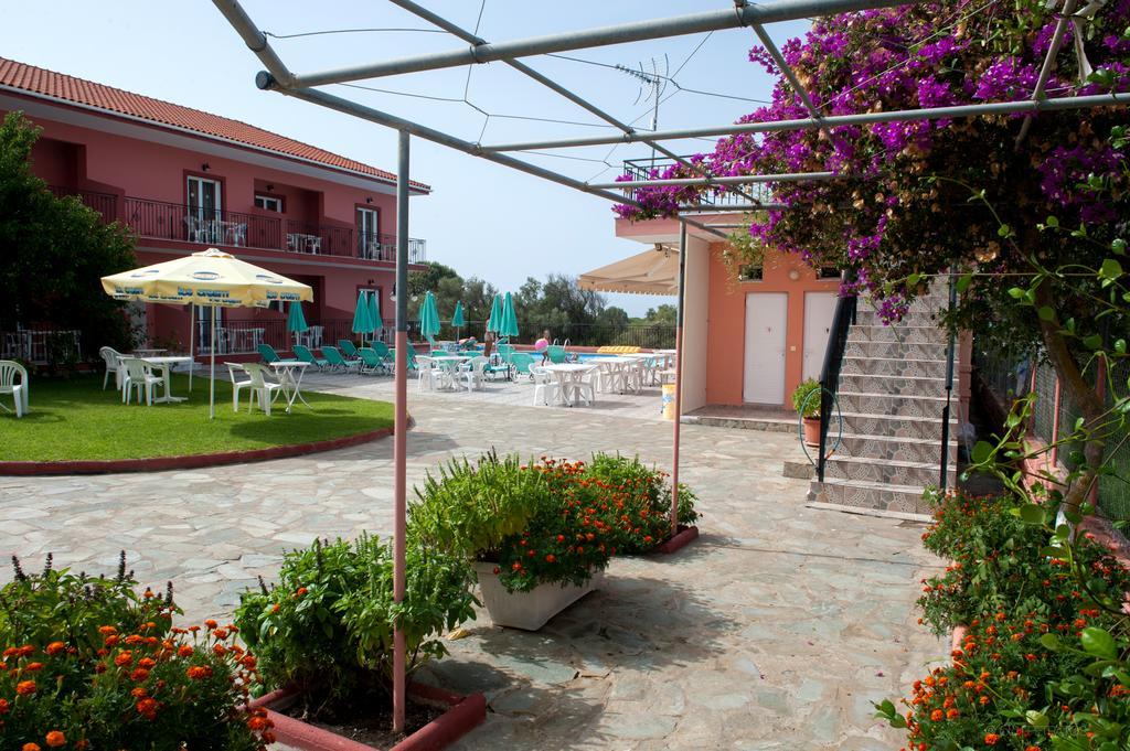 Paradise Studios Свороната Экстерьер фото